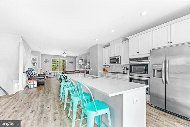 Photo - 43871 Eucalyptus Way