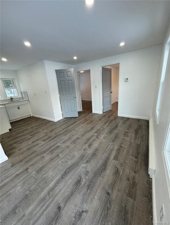 Photo - 52 Sarine Rd