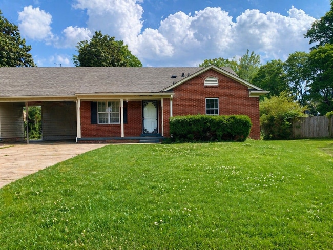 Building Photo - 4945 Clearbrook Cove