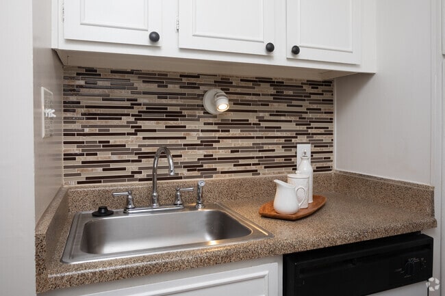 Photo - Overlook Apartments