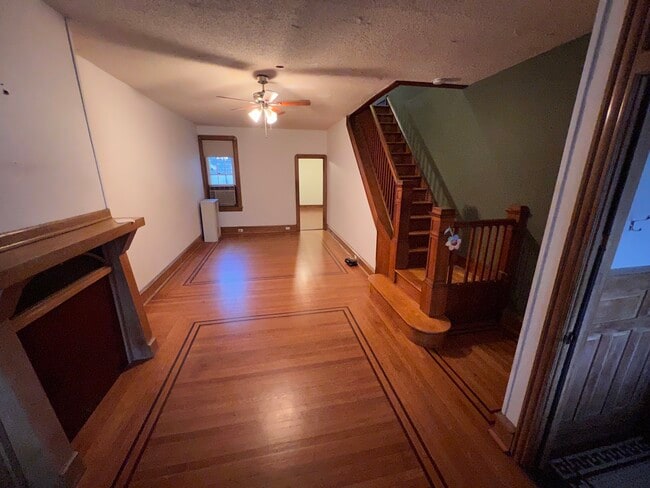 Photo - 1931 E Wensley St