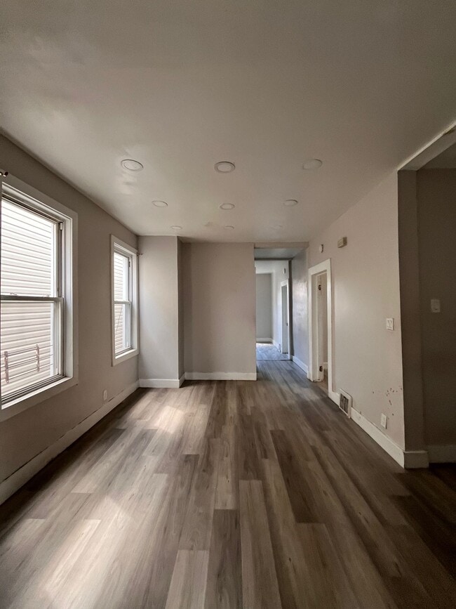 Photo - 27 Sheffield St