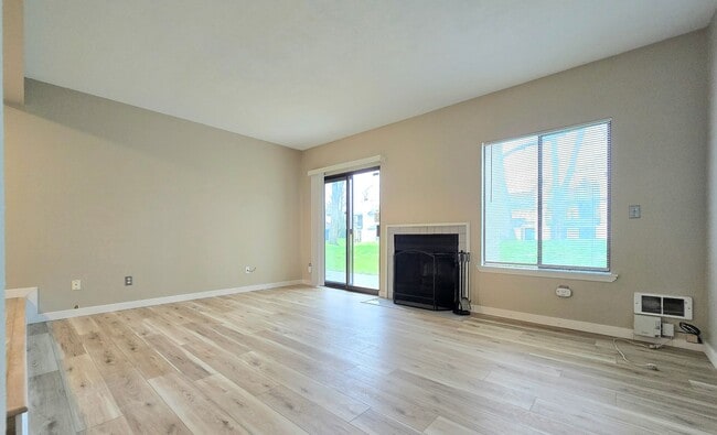 Photo - 2 Bedroom Townhome in Marysville Now Available!