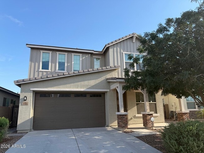 Building Photo - 2043 E Lantana Dr