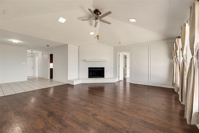 Photo - 9625 Cherry St