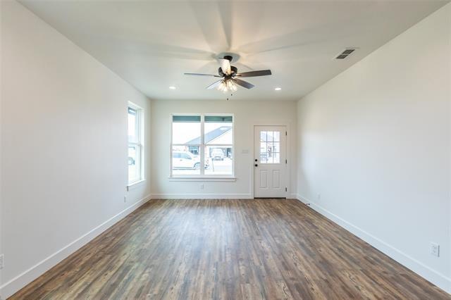 Photo - 8001 Sawdust Trl