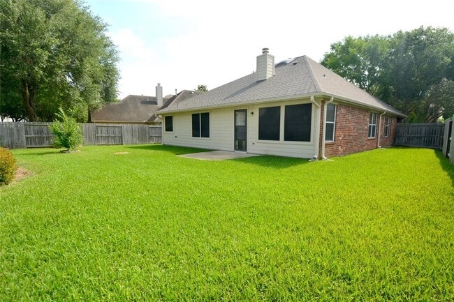 Photo - 5911 Mettler Ln