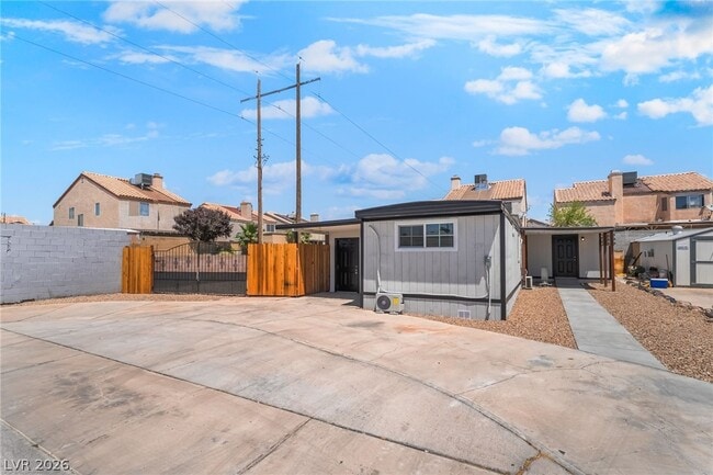 Building Photo - 5402 Tahoe Dr
