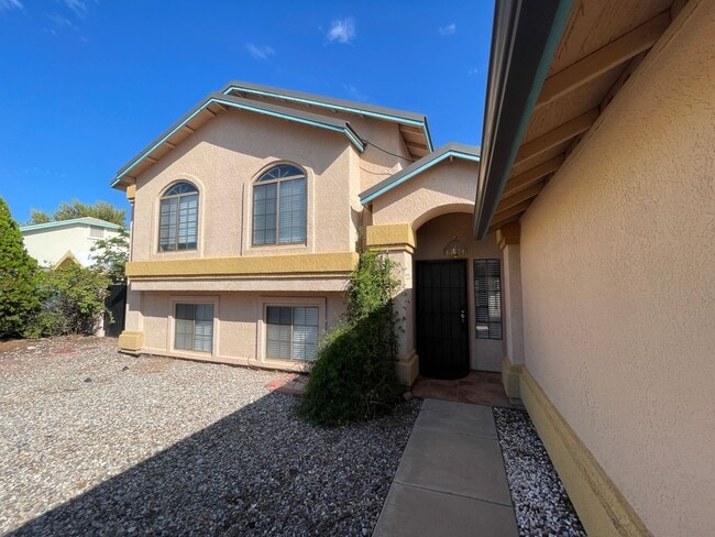 Photo - Swimming pool