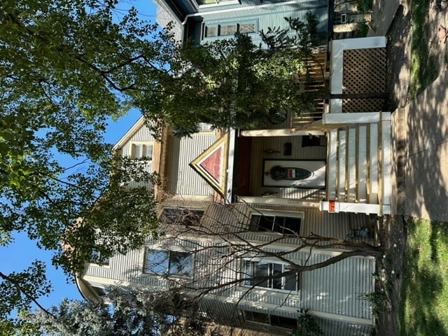 Building Photo - 1834 W Byron St