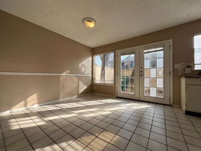 Photo - 3/1.5 Townhouse in Great location