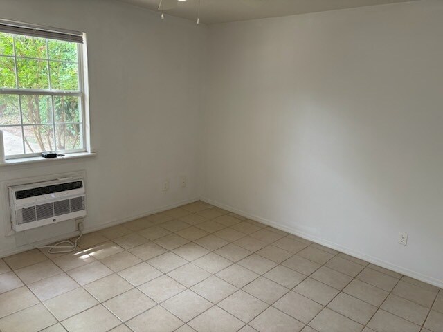 Photo - 1205 Oakland Ave Unit 1