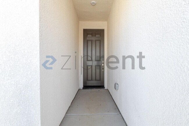 Photo - 4013 Trento Wy