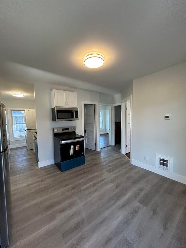 Photo - 6 Holmes St Unit 2