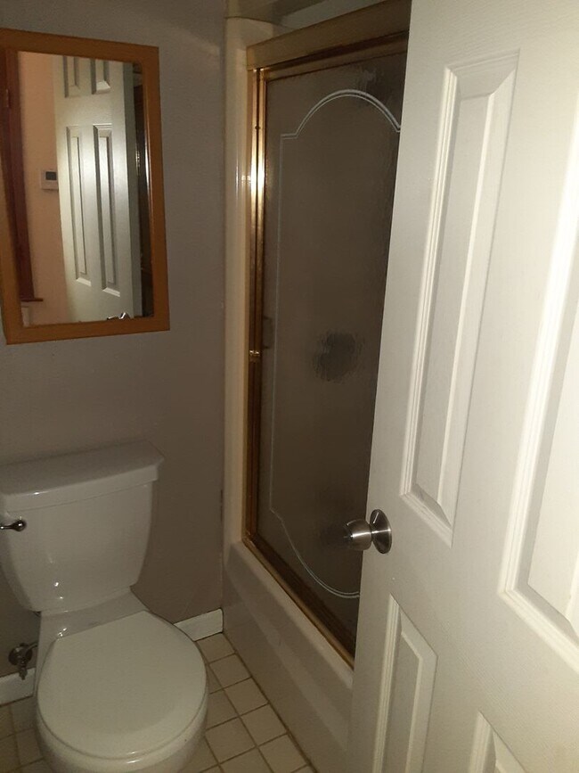 4 Bedroom and 2 Bathroom home NLR Rental House Rental in North Little