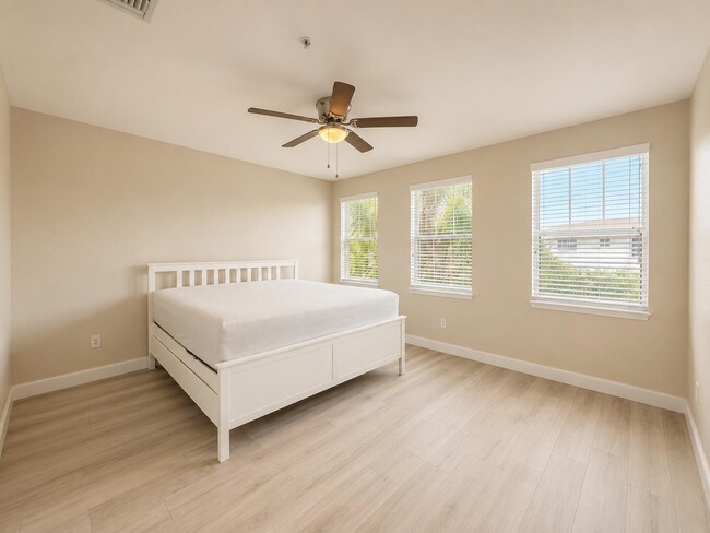 Photo - 780 Marina Del Ray Ln