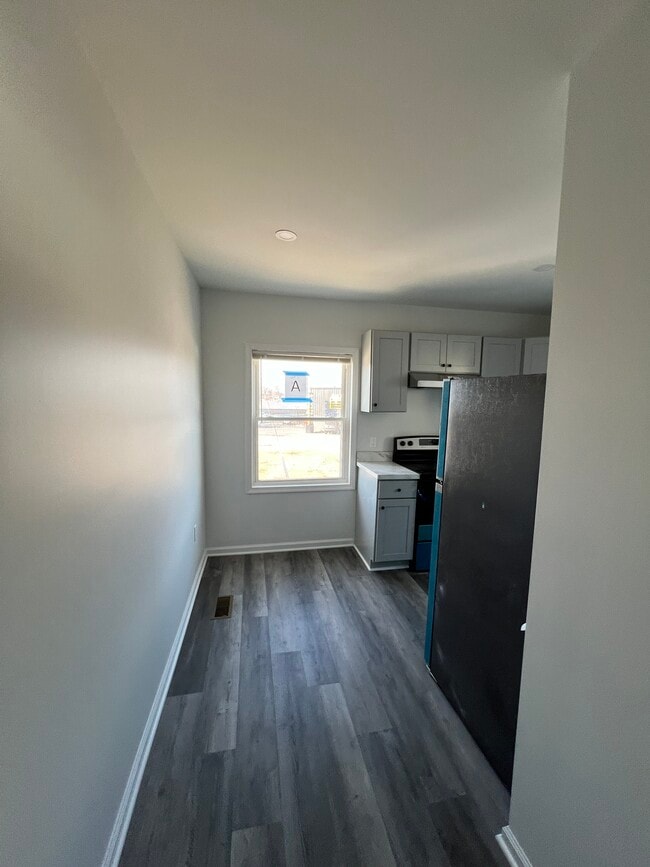 Photo - 10876 York Rd Unit 3