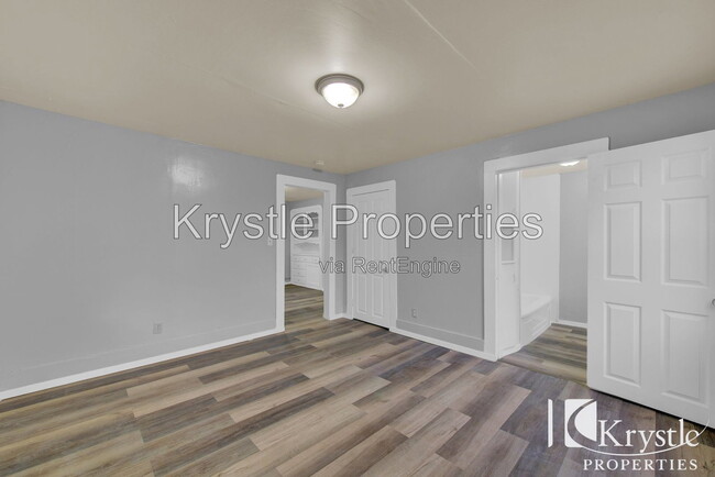 825 Louisiana St Unit B