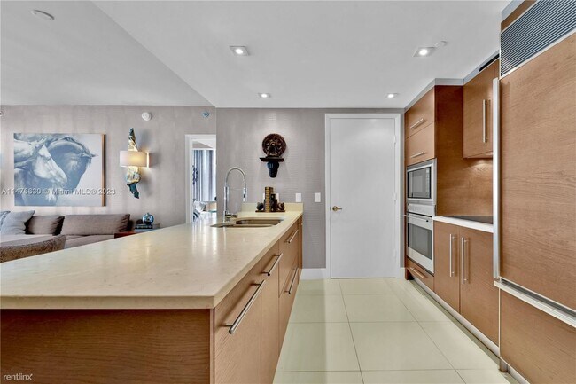 Photo - 2 br, 2 bath Condo - 475 Brickell Ave Apt ... Unidad Apt 5013