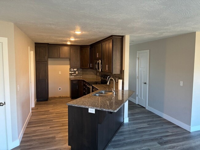 Photo - Beautiful 3 bedroom, 2 bath, 2 car garage duplex in Ozark! Spacious, granite with open / split be...