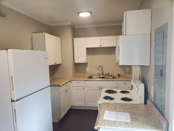 Photo - 1040/1042 Bose