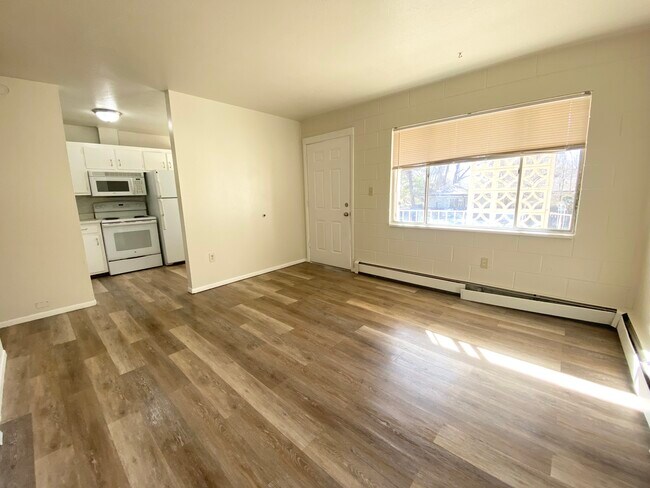Photo - Parklane Apartments