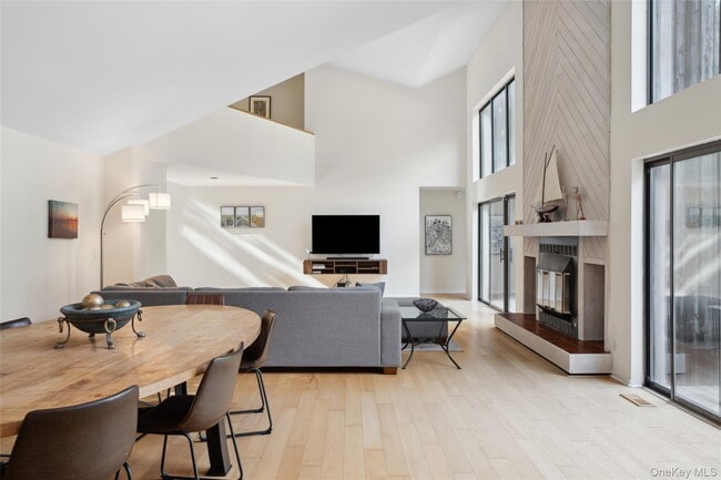 Photo - 26 Woodland Way