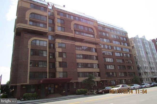 Building Photo - 1245 13th St NW Unit 811 Rental