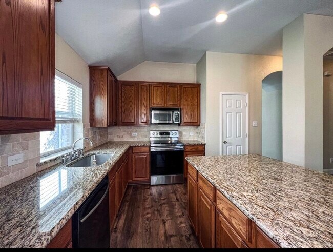 Photo - 2808 Fair Timber Way