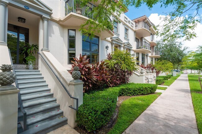 Photo - 1650 Galiano St Unit TH14