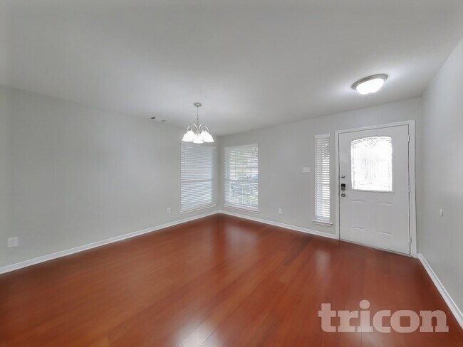 Photo - 6726 Misty Dale Dr