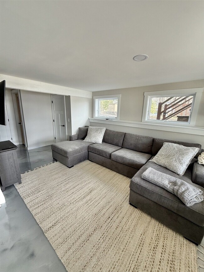 Photo - 35 Shore Rd Unidad ID1255944P