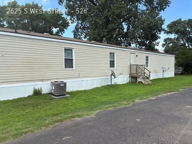 Photo - 2625 S West St