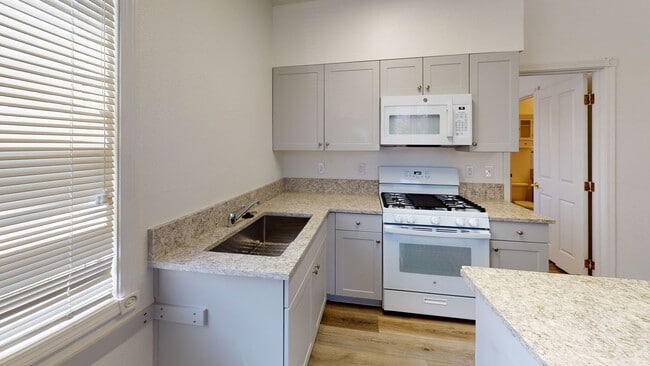 Photo - 1763 Santa Barbara Ave Unit 1