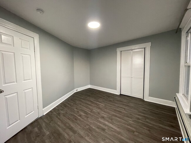 Photo - 158 Chapel St Unit 2