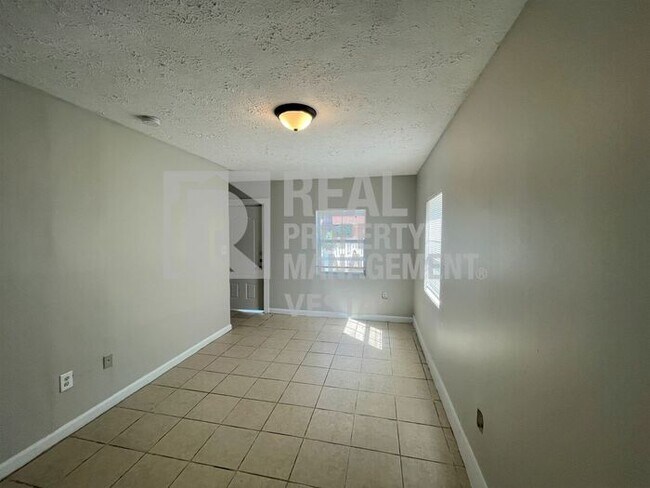 Photo - Section 8 Accepted - Well Kept Two Bedroom...