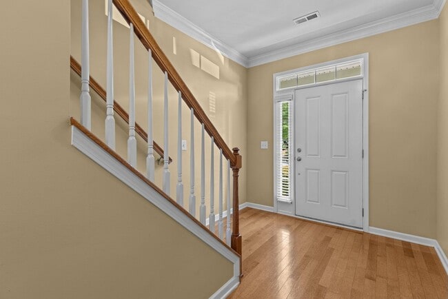 Photo - Gorgeous 3 Bedroom Townhome w/ Premium Finishes & Amenities - Pet Friendly!