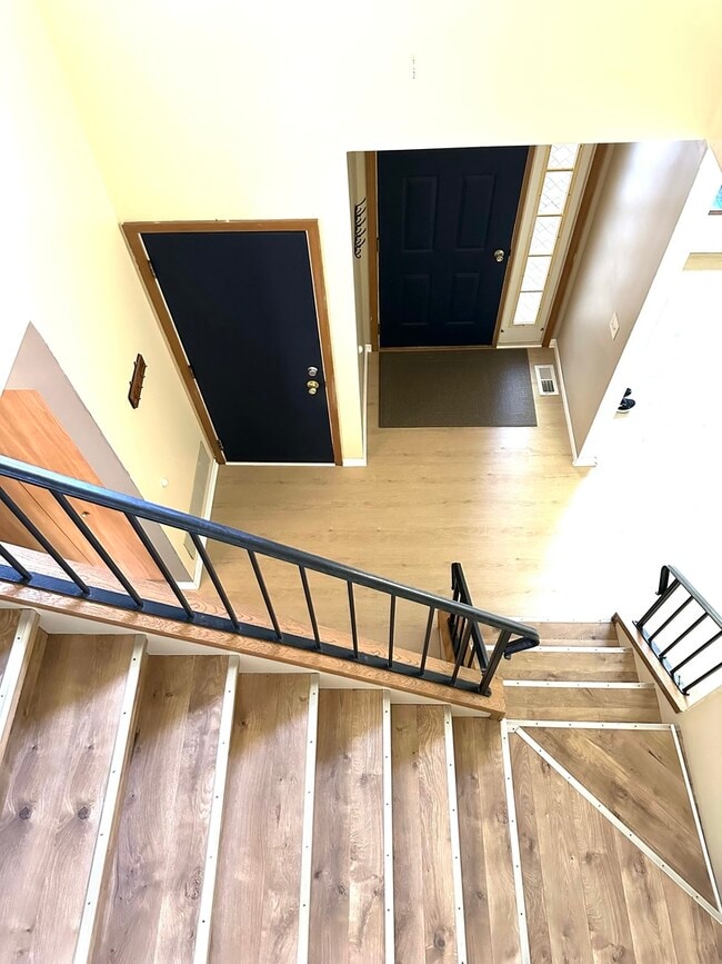 Photo - 2303 Woodview Ln