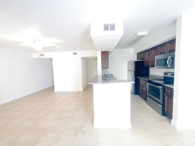 Photo - 815 Boynton Beach Blvd Unit 4-102