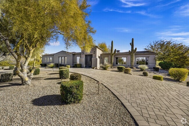 Building Photo - Scottsdale Rental