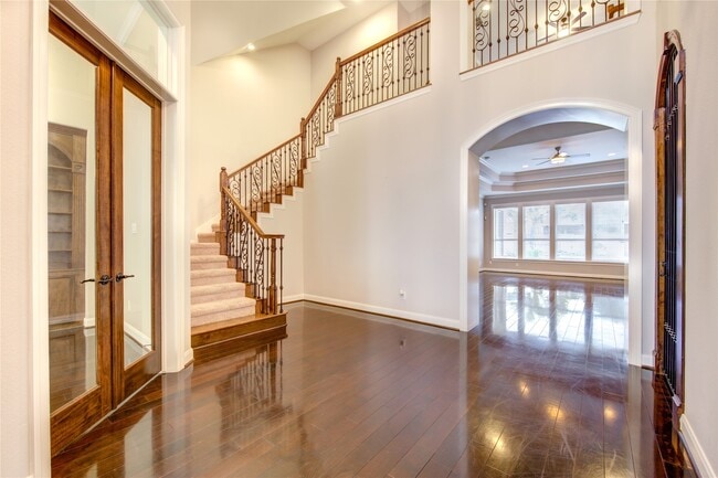 Photo - 4711 Derbywood Glen Ln