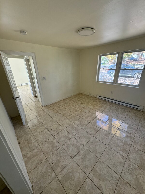 Photo - 27 Hillside Ave Unit 3