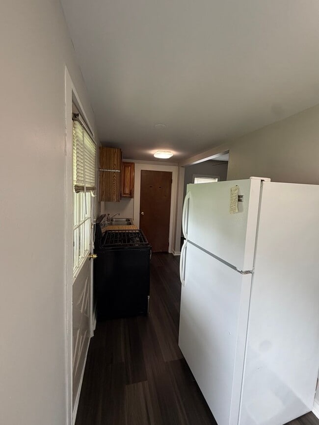 Photo - 68 Oakwood Ave Unit Rear