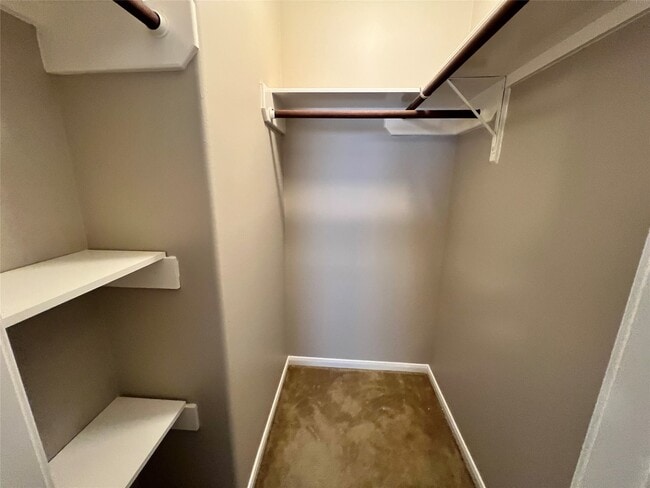 Photo - 2427 Halstead Dr