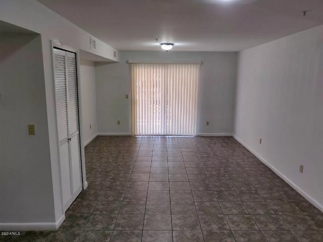 Photo - 1005 E 8th St Unit 1010