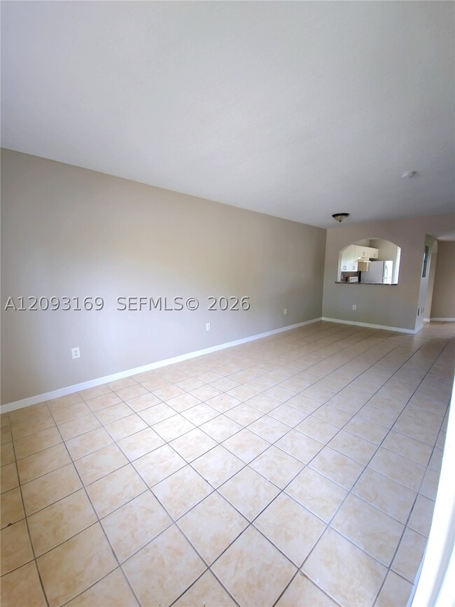 990 NE 33rd Terrace Unit 102