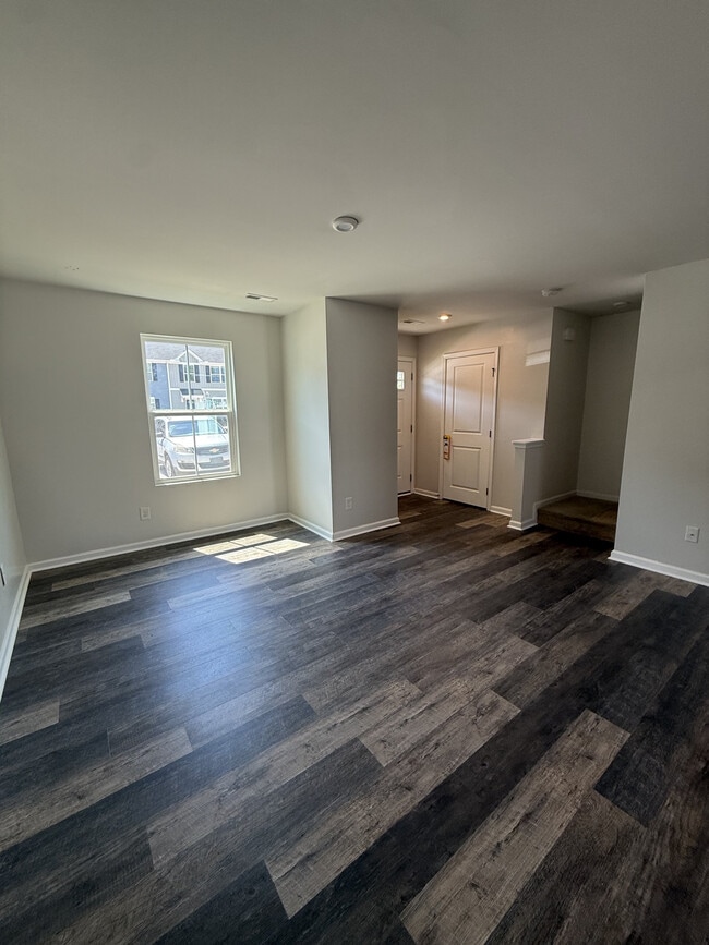 Photo - 103 Fernside Ct