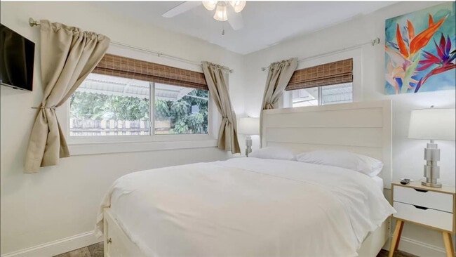 Photo - 501 SW 11th St