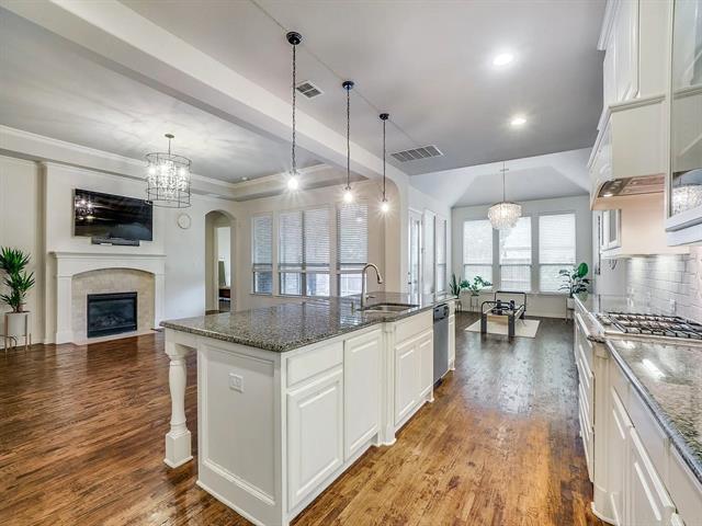 Photo - 2221 Hyer Dr