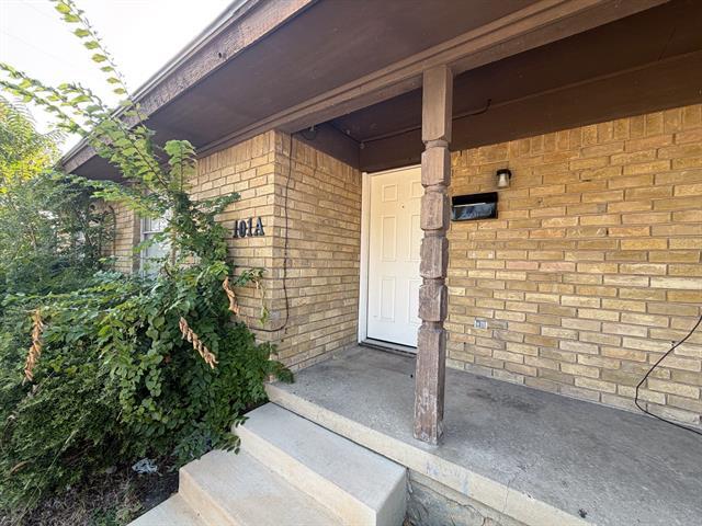 Photo - 101 W Latimer St